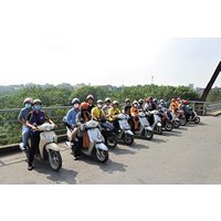 Von Frauen geführte Motorradtouren durch die Landschaft von Hanoi
