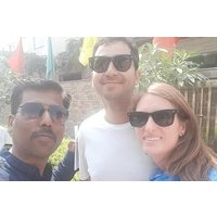 Private Taj Mahal-Tagestour mit dem Auto mit Mittagessen und Tickets