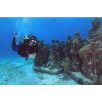 2 Tanks Dives Cancun Unterwassermuseum für zertifizierte Taucher