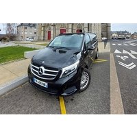 Privater Transfer von Versailles zum Flughafen CDG/ORY oder Paris