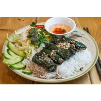Saigon: Private Street-Food-Tour im Motorrad mit ortskundigem Guide