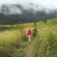 Private atemberaubende halbtägige Wasserfallwanderung in Koroyanitu