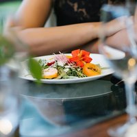 Farm-to-Table-Kochabendessen in den Kulaniapia Falls