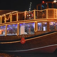Dhow Cruise Dinner mit Unterhaltung